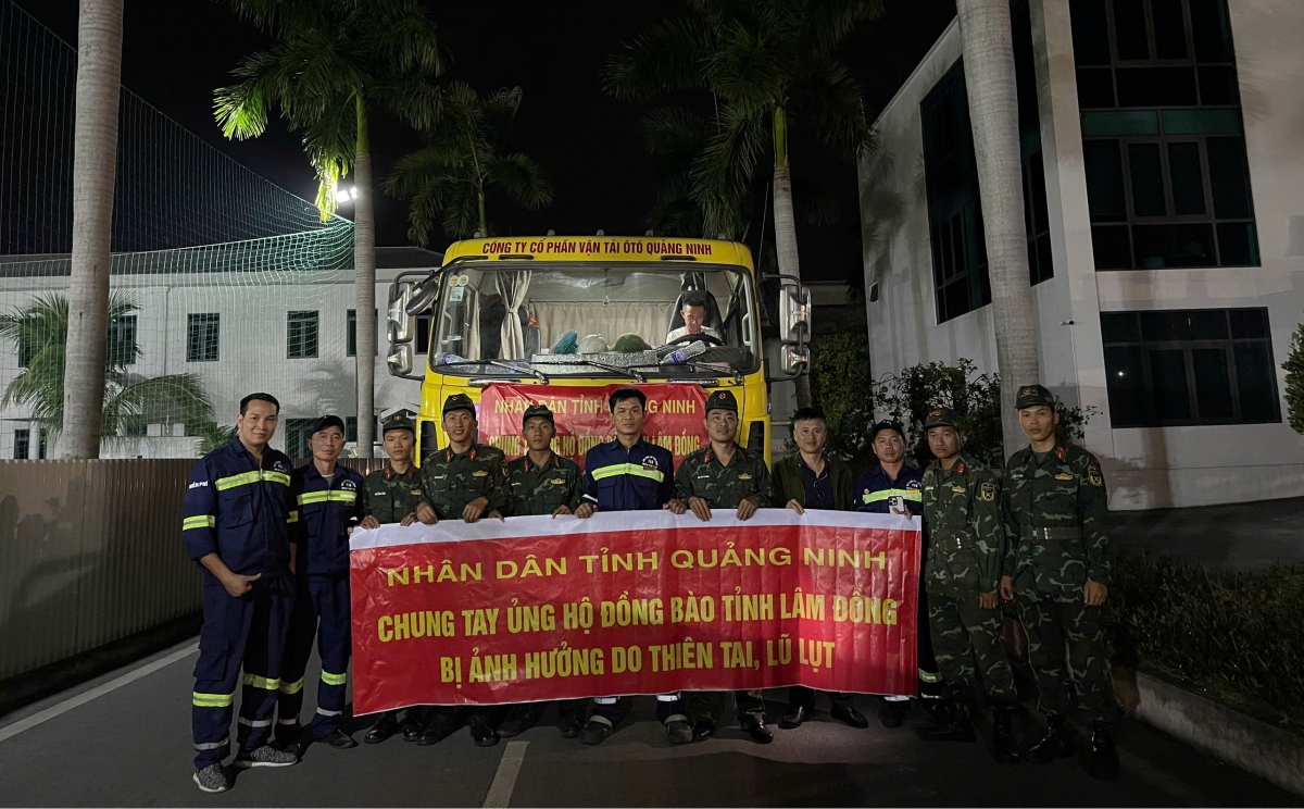 Ngay trong chiều 22/11, Quảng Ninh đã huy động 45 tấn hàng hóa di chuyển trong đêm vào vùng lũ Lâm Đồng.