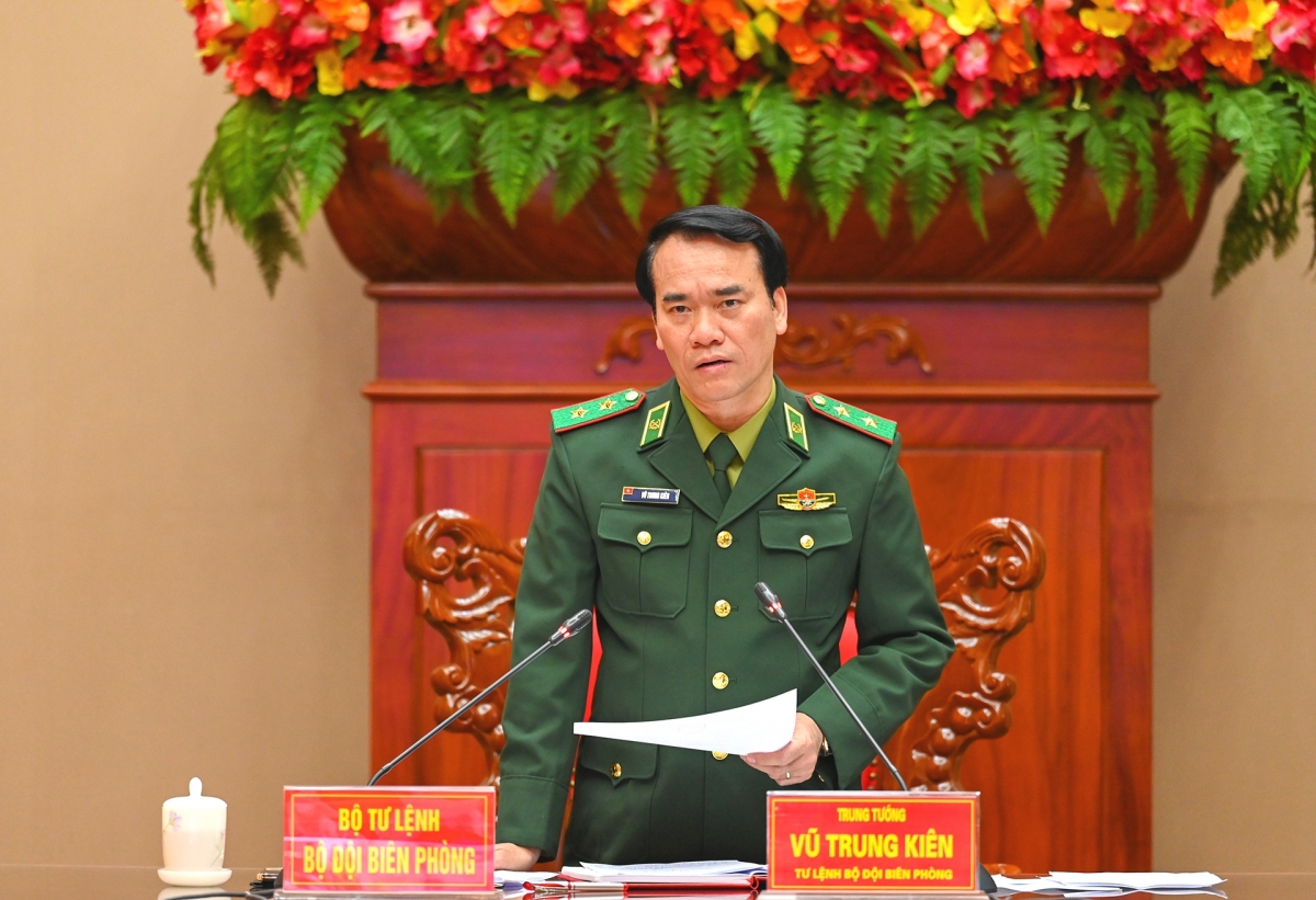 Trung tướng Vũ Trung Kiên, Tư lệnh Bộ đội Biên phòng phát biểu kết luận hội nghị