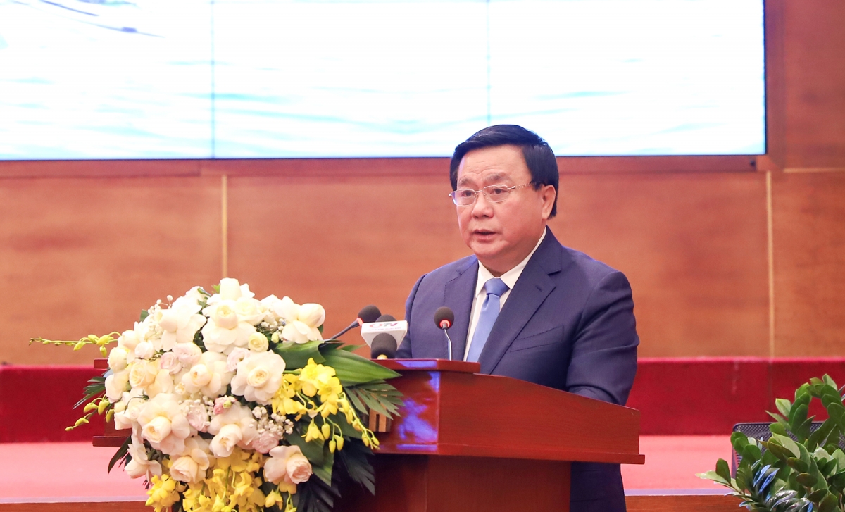 GS.TS. Nguyễn Xuân Thắng, Ủy viên Bộ Chính trị, Giám đốc Học viện Chính trị quốc gia Hồ Chí Minh, Chủ tịch Hội đồng Lý luận Trung ương gợi mở nhiều giải pháp cho Quảng Ninh trong thời gian tới