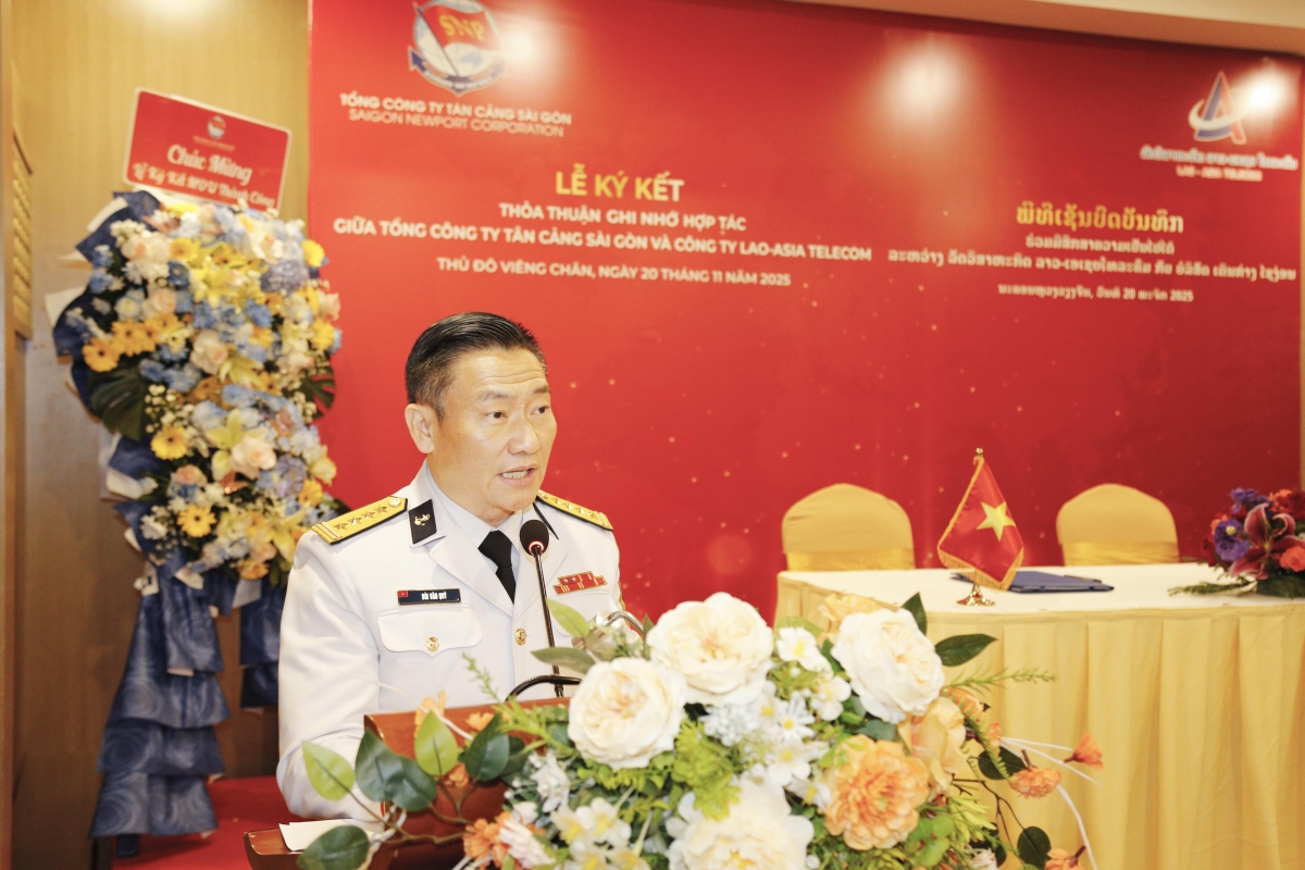 Đại tá Bùi Văn Quỳ, Phó Tư lệnh Binh đoàn 20, Phó Tổng giám đốc Tổng công ty Tân Cảng Sài Gòn phát biểu