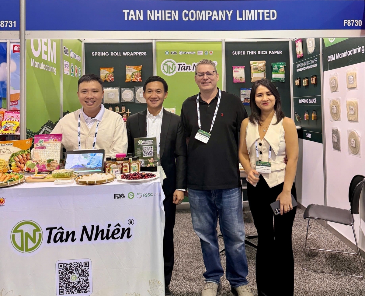 (Ảnh: Gian hàng Tân Nhiên tại Triển lãm)