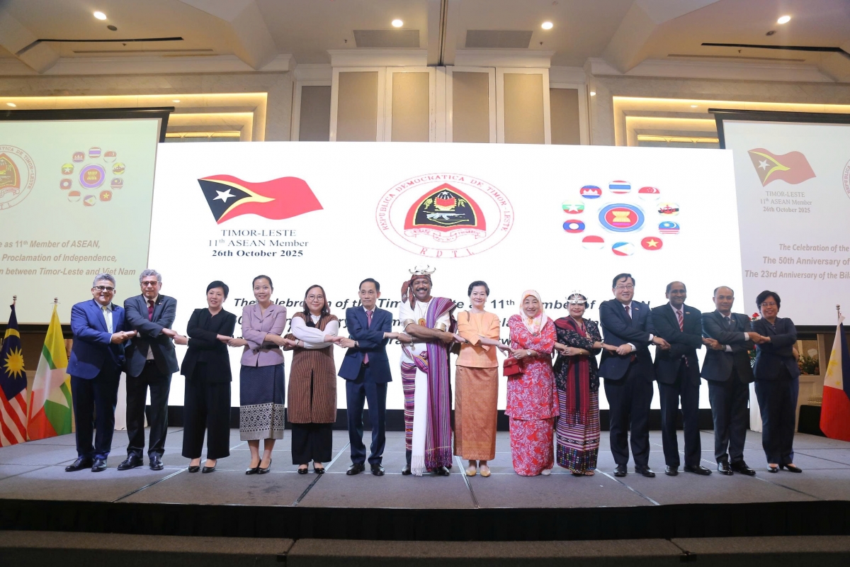 Các đại biểu chúc mừng dấu mốc lịch sử của Timor-Leste