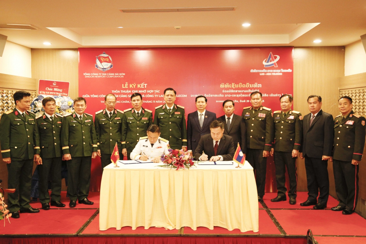 Tổng công ty Tân Cảng Sài Gòn và Công ty Lao - Asia Telecom ký kết thỏa thuận hợp tác trong lĩnh vực logistics