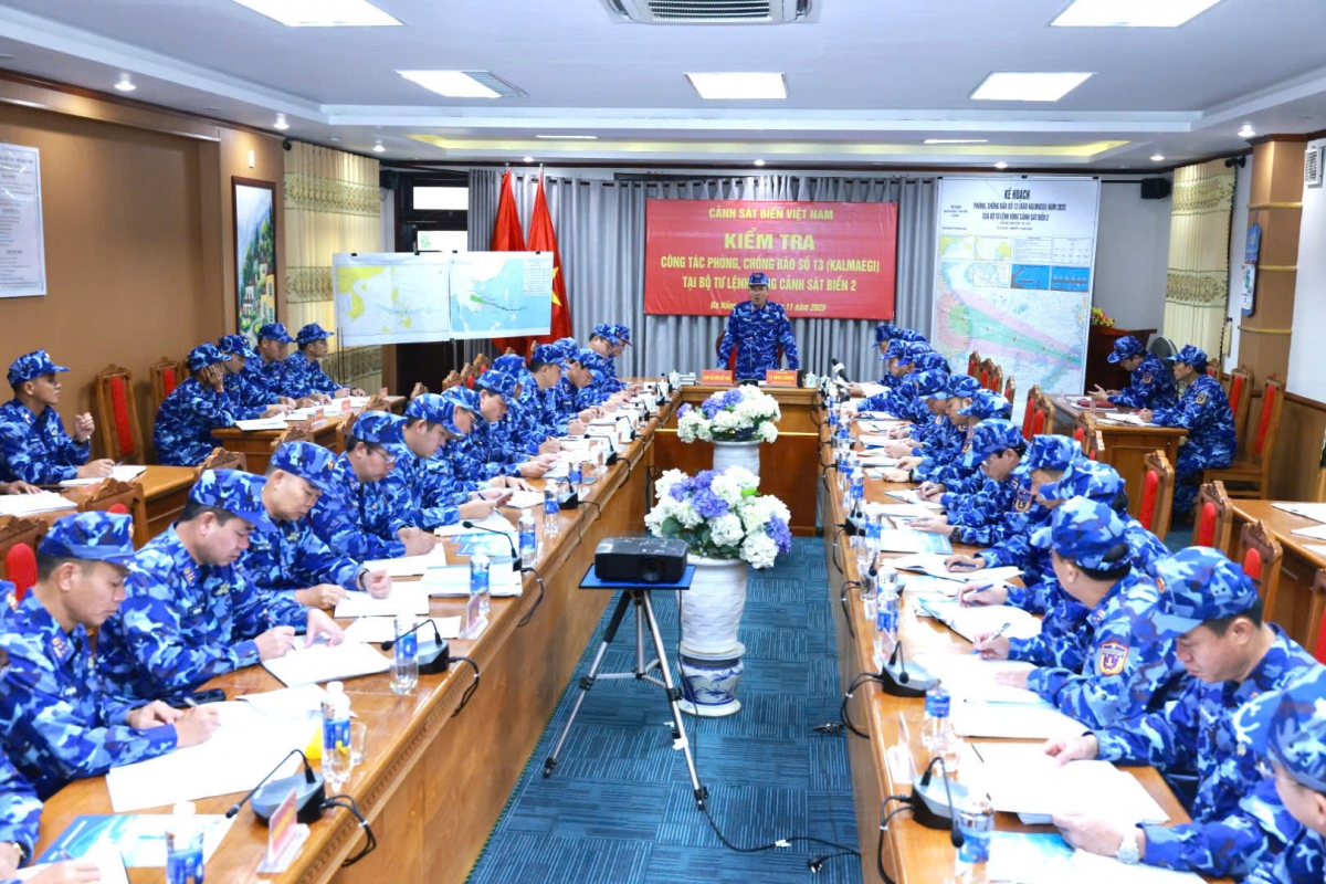 Thiếu tướng Lê Đình Cường phát biểu chỉ đạo