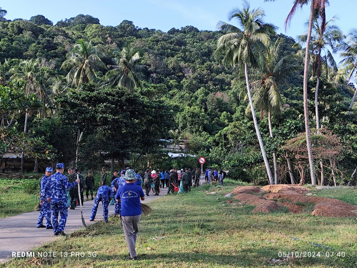 CBCS Trung đoàn Ra đa 551 thực hiện ngày Thứ 7 tình nguyện