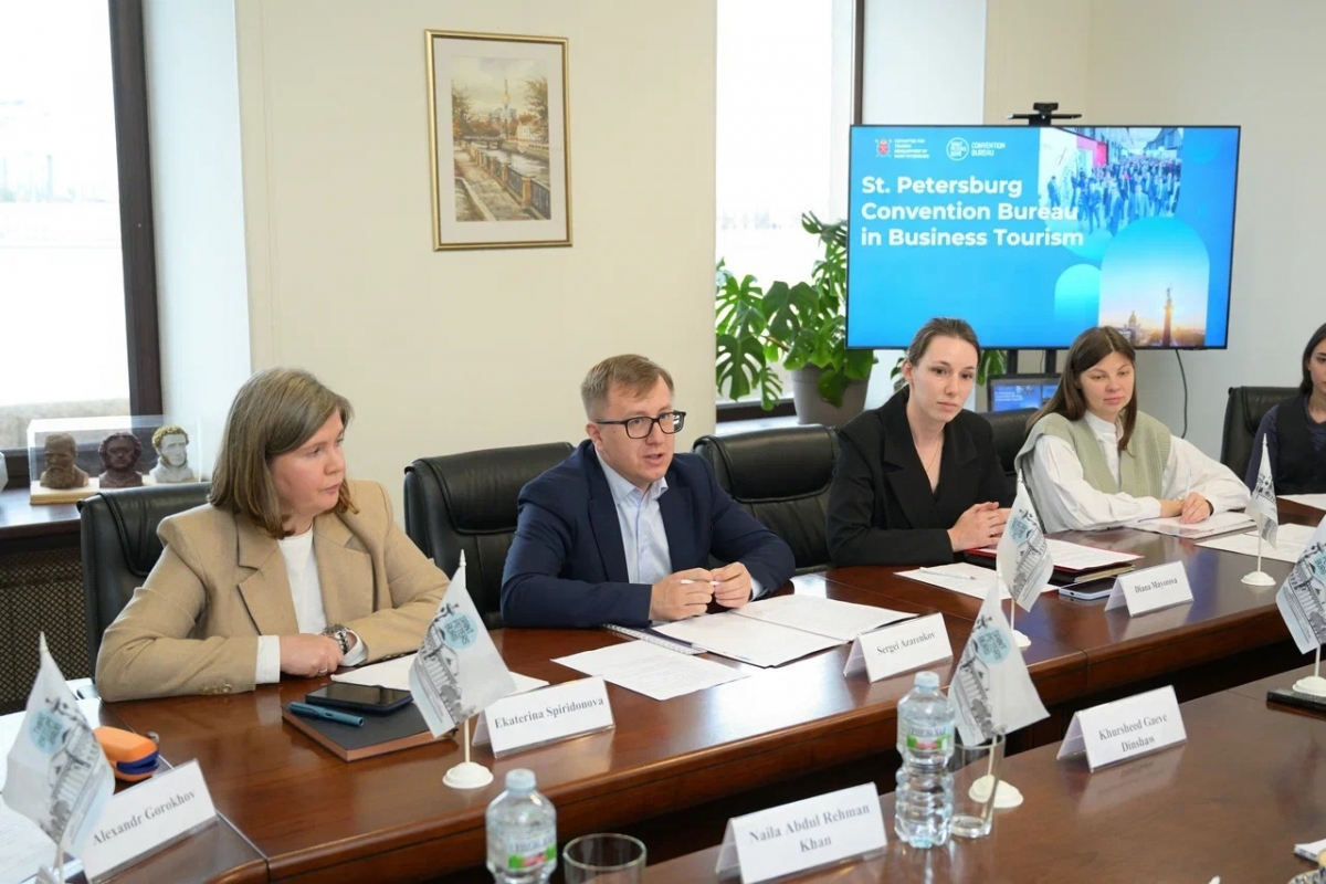 Saint Petersburg là thành phố hàng đầu của Nga về MICE (Hội họp, Khen thưởng, Hội nghị và Triển lãm) và có các sảnh độc đáo dành cho nhiều loại sự kiện khác nhau.