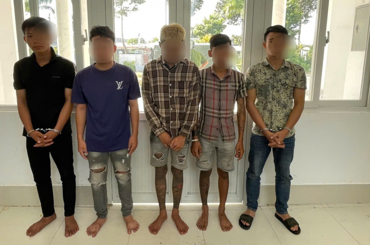 5 trong 6 đối tượng có liên quan vụ cướp tài sản bị công an bắt giữ.