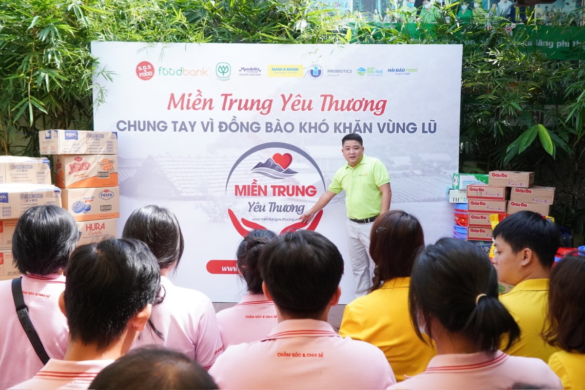 Ông Nguyễn Tuấn Khởi, Chủ tịch Mạng lưới Ngân hàng thực phẩm Việt Nam tại Lễ phát động chương trình thiện nguyện 
