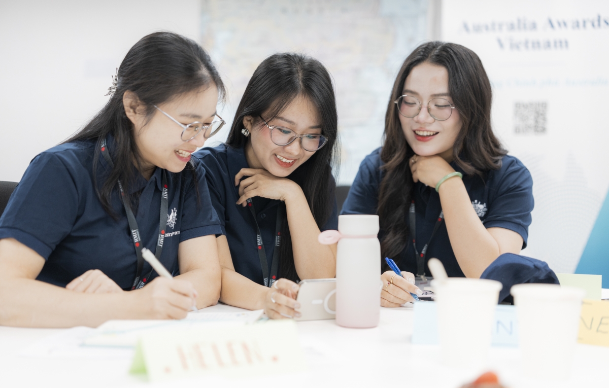 Australia cam kết tiếp tục hỗ trợ các ưu tiên phát triển của Việt Nam thông qua Học bổng Chính phủ Australia