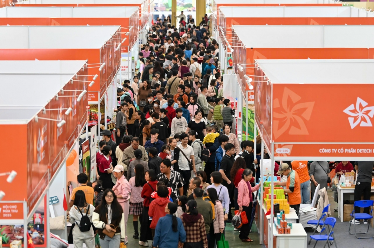 Hội chợ mùa thu lần thứ I-2025thu hút trung bình 100.000 lượt khách/ngày, cao nhất trong các sự kiện xúc tiến thương mại trong nước từ trước đến nay.