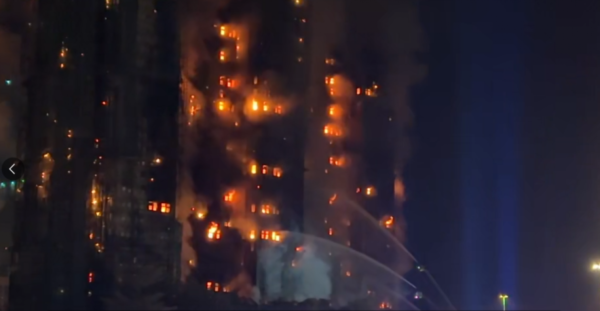 Hình ảnh vụ hỏa hoạn tại Hong Kong trên trang CCTV News