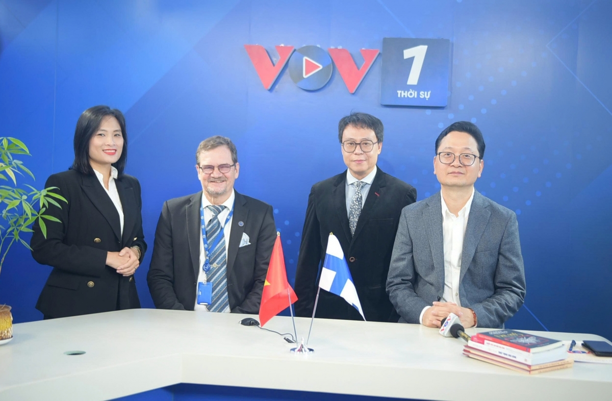 Đại sứ Phần Lan tại Việt Nam Pekka Voutilainen tham gia talkshow tại VOV1 về triển vọng quan hệ Việt Nam - Phần Lan