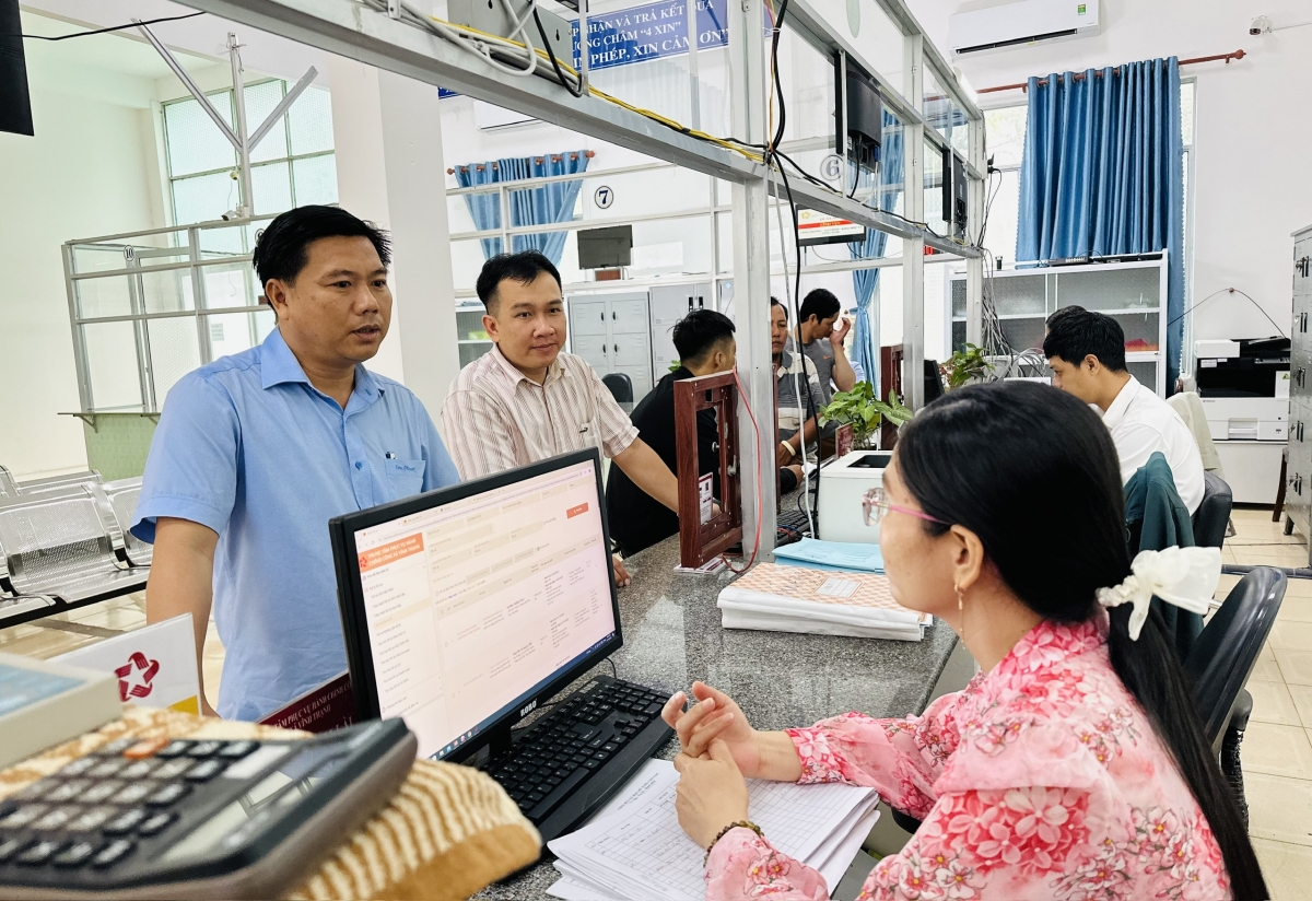 Những nỗ lực của cán bộ công chức, viên chức Trung tâm đã góp phần tạo nên hình ảnh nền hành chính minh bạch, gần dân, vì dân