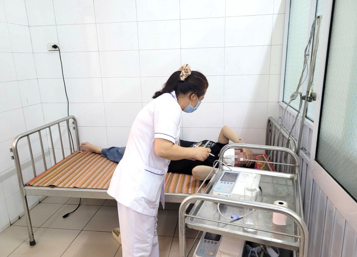 Nhiều công nhân bị ngộ độc thực phẩm sau bữa ăn trưa