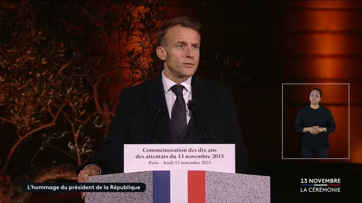 Tổng thống Pháp Emmanuel Macron cam kết sẽ tăng cường cuộc chiến chống khủng bố và chủ động ứng phó trước các hình thức tấn công cực đoan mới - Ảnh: France Info