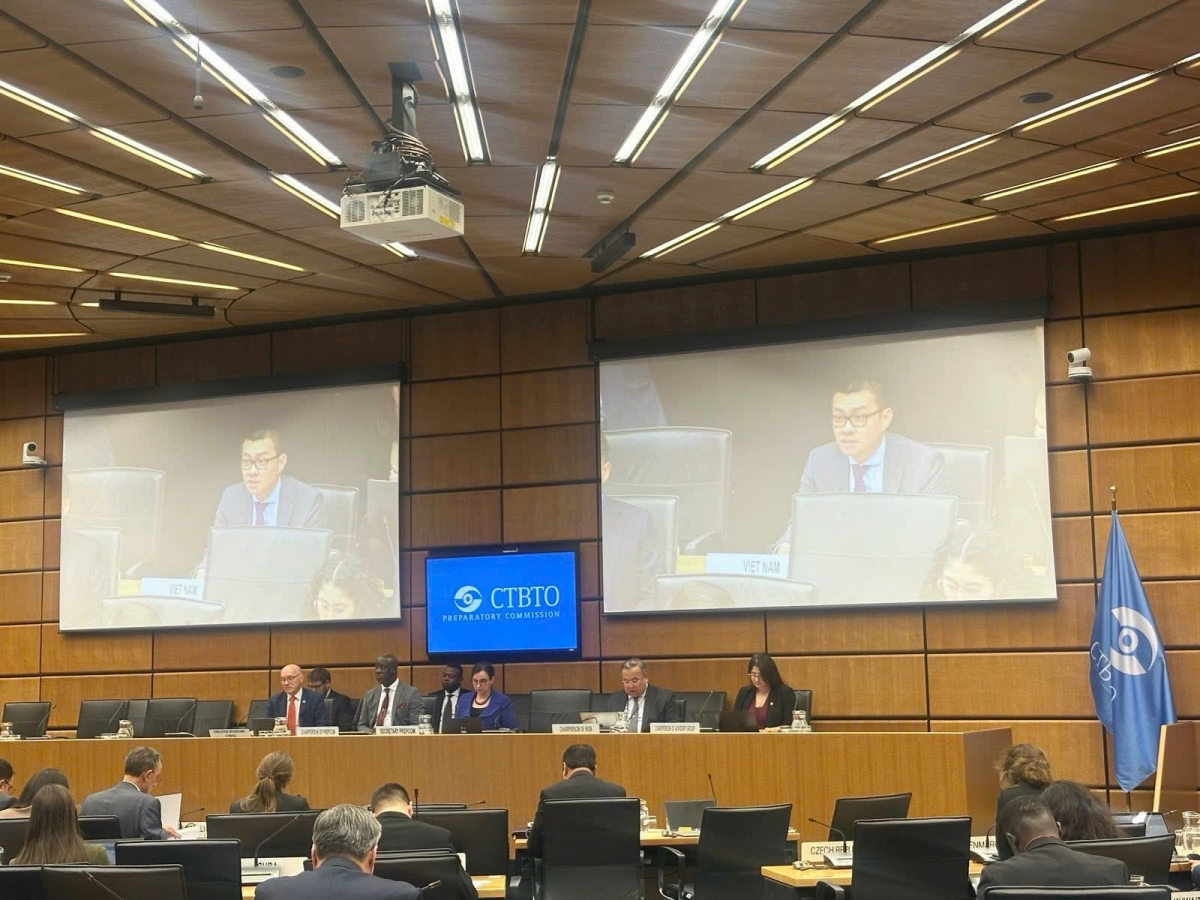 Toàn cảnh phiên họp