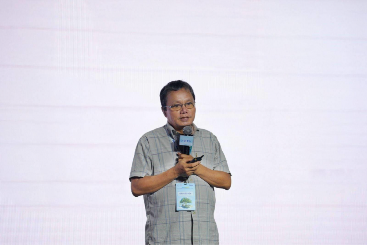 Bác sĩ Trương Hữu Khanh - Nguyên Trưởng khoa Truyền nhiễm và Thần kinh, Bệnh viện Nhi đồng I, Phó Chủ tịch Hội Truyền nhiễm TP.HCM