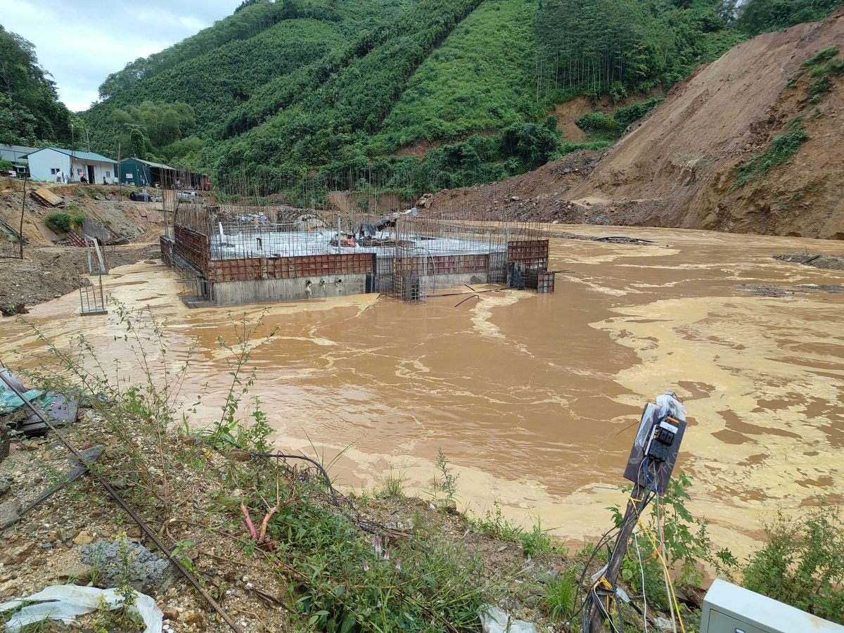 Bảo hiểm Agribank tức kích hoạt cơ chế giám định khẩn cấp, với mục tiêu tạm ứng tiền bồi thường nhanh nhất cho doanh nghiệp, người dân bị thiệt hại bởi thiên tai