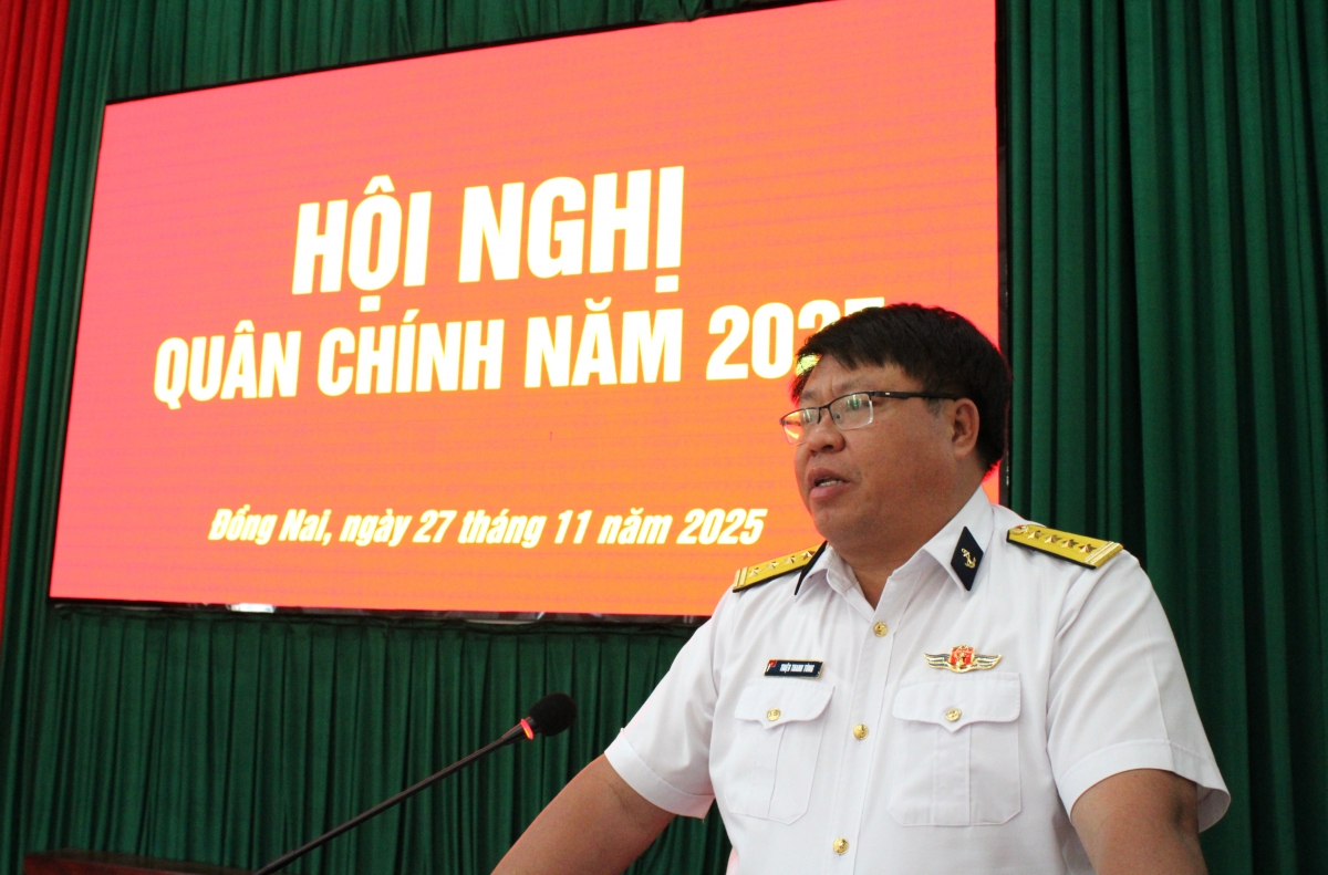 Đại tá Triệu Thanh Tùng, Phó Tư lệnh Vùng 2 Hải quân phát biểu chỉ đạo