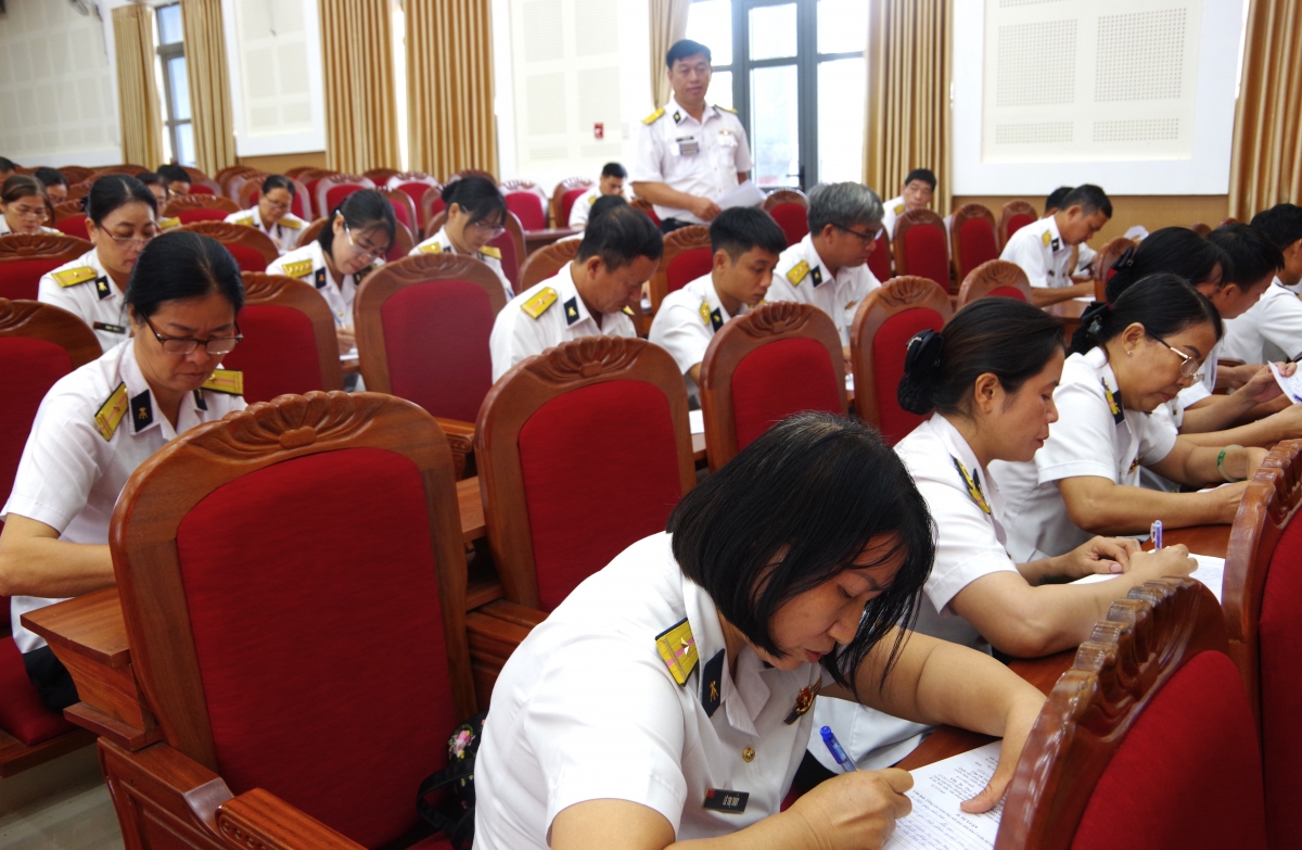 Kiểm tra lý thuyết hội thi chuyên ngành