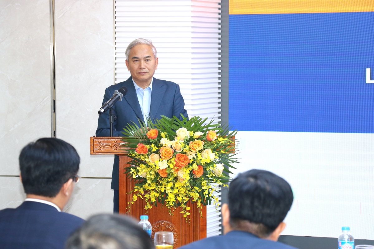 Tổng Giám đốc Tập đoàn Công nghiệp Than - Khoáng sản Việt Nam (Vinacomin/TKV) Vũ Anh Tuấn khẳng định, việc ký kết Hợp đồng mua bán than không chỉ mang ý nghĩa kinh tế mà còn là dấu mốc quan trọng trong việc tăng cường sự tin cậy, hợp tác chiến lược giữa các doanh nghiệp của hai nước.