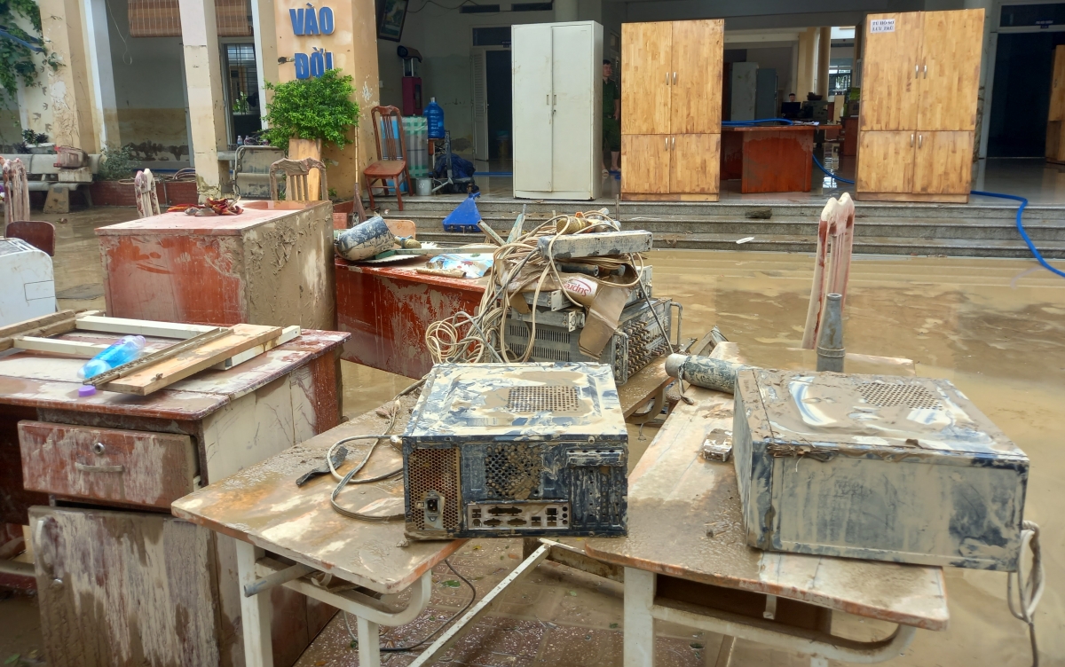 Các trường học ở tỉnh Khánh Hòa bị thiệt hại nặng do mưa lũ