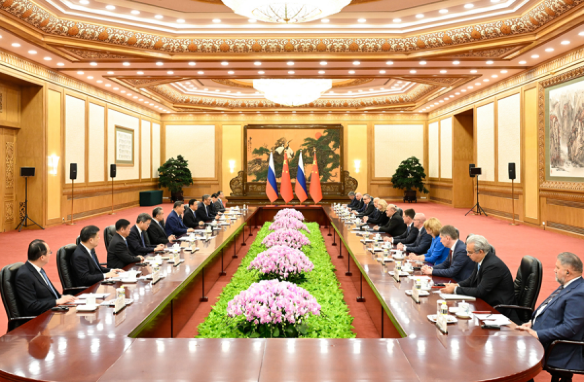 Chủ tịch Trung Quốc Tập Cận Bình tiếp kiến Thủ tướng Nga Mikhail Mishustin. Ảnh Bộ Ngoại giao Trung Quốc