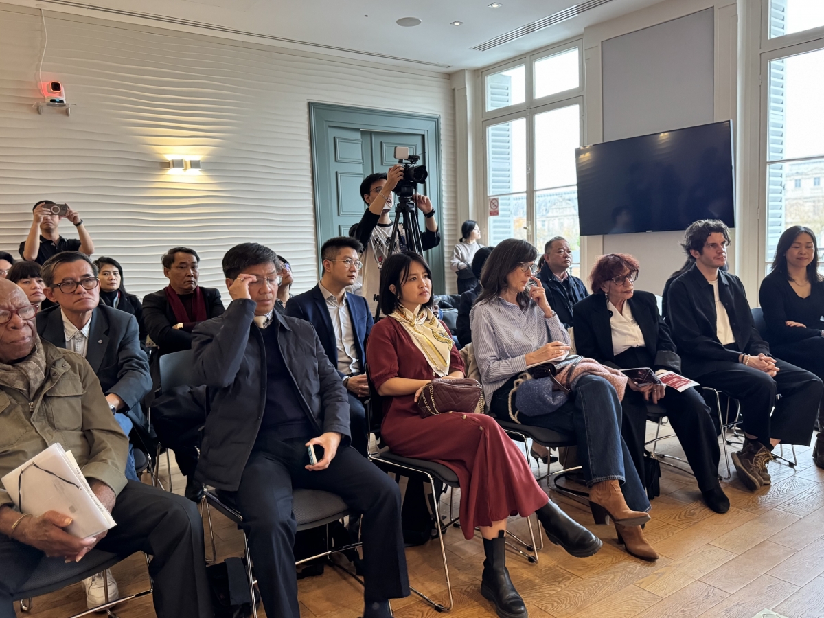 Đông đảo biên kịch, nhà làm phim và báo chí Pháp quan tâm đến sự kiện - Ảnh: Anh Tuấn/VOV