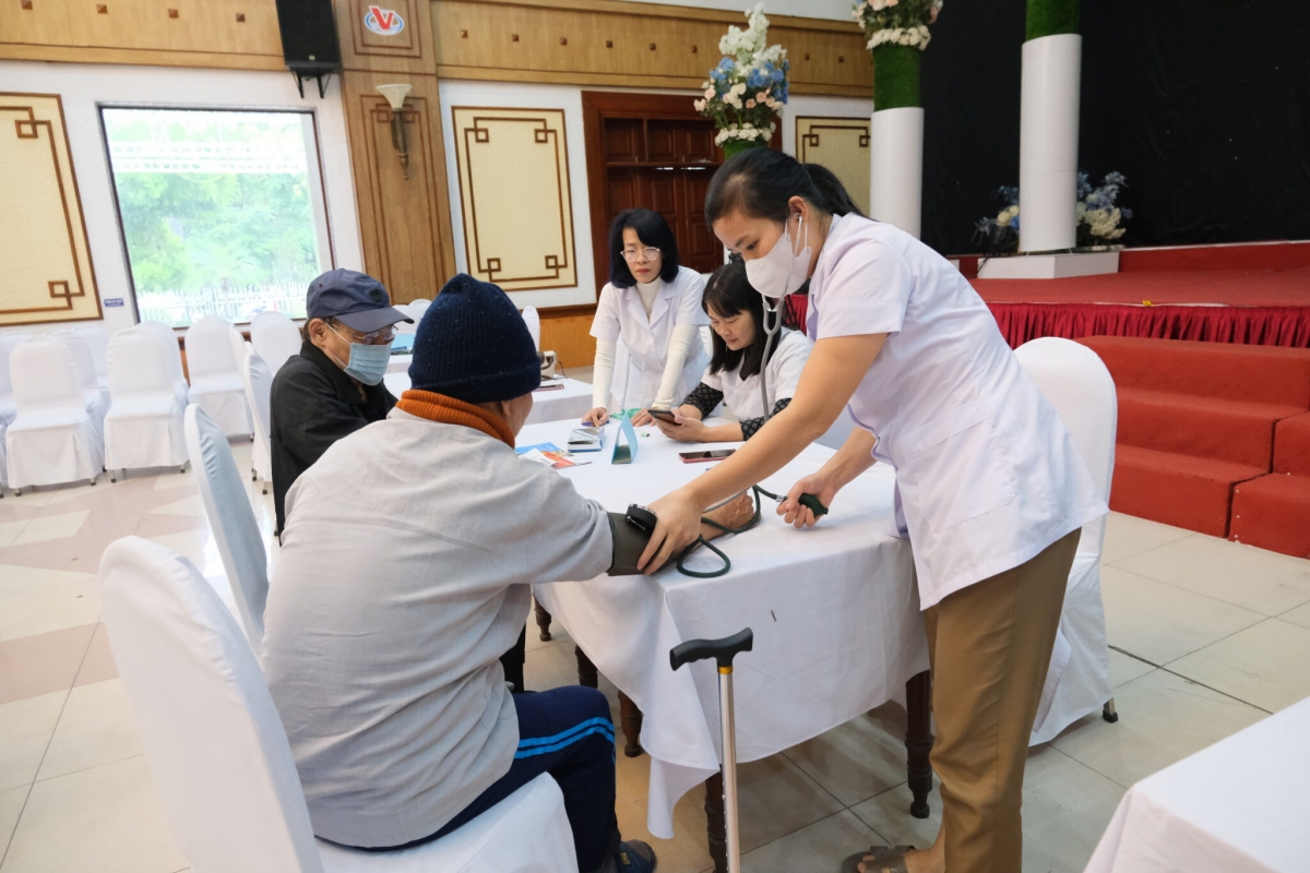 Người dân cần chủ động khám tầm soát, phát hiện sớm đái tháo đường để phòng ngừa các biến chứng nguy hiểm của căn bệnh này.