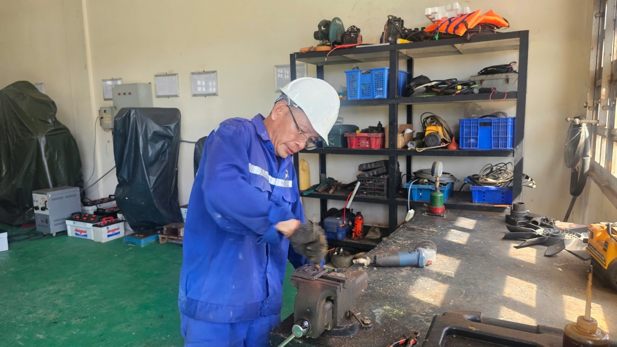 Gia công sửa chữa tời lưới tại nhà xưởng Trung tâm