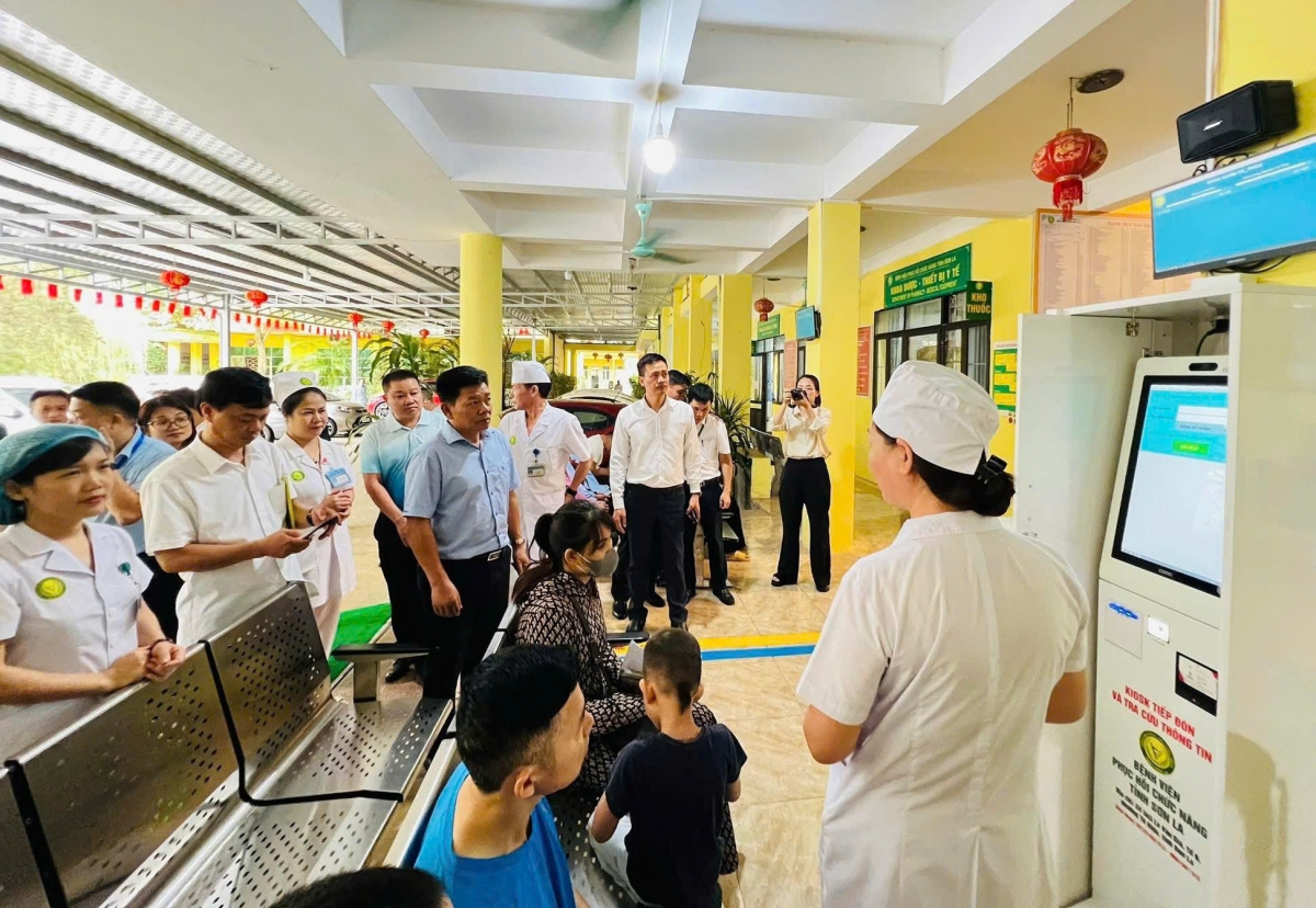 Các cơ sở khám, chữa bệnh ở Sơn La tích cực áp dụng công nghệ số trong quản lý và hoạt động.