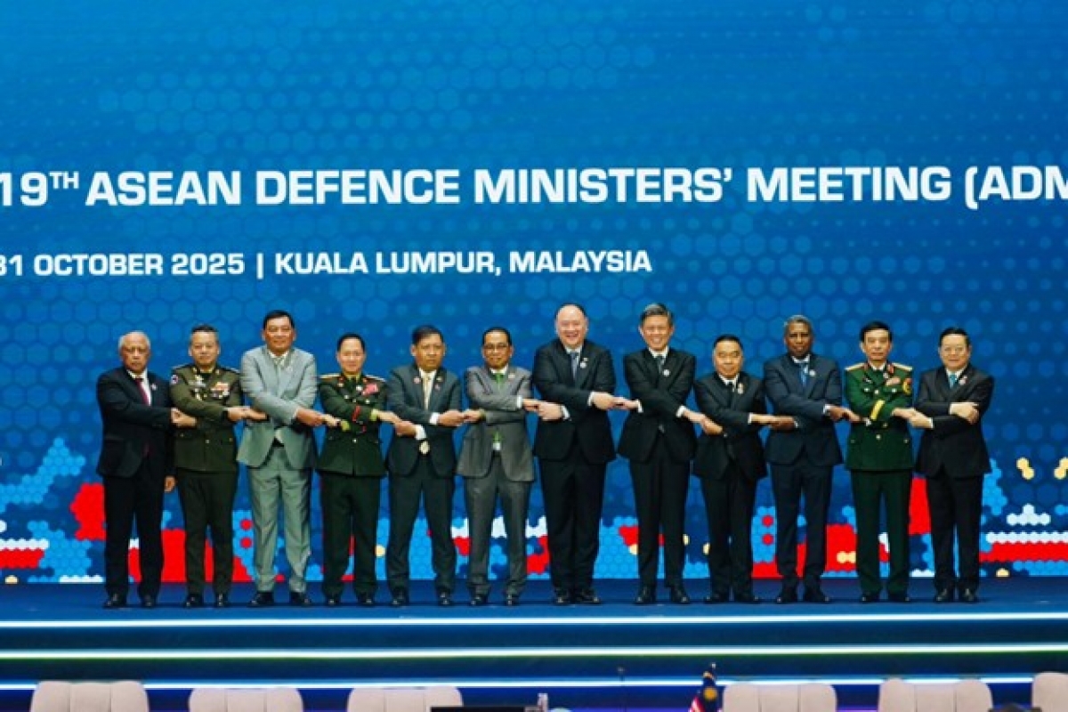 Hội nghị Bộ trưởng Quốc phòng ASEAN lần thứ 19 (ADMM-19) tại Kuala Lumpur.