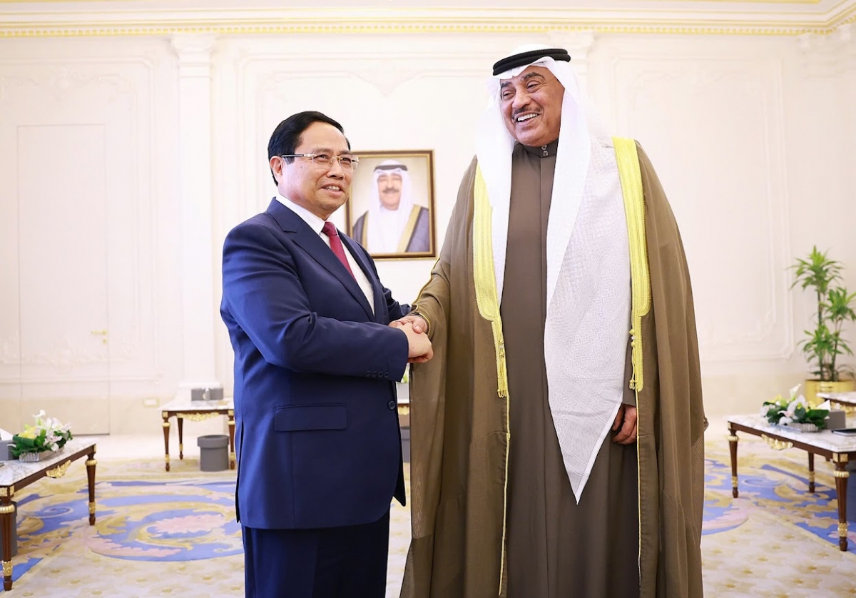 Thủ tướng Phạm Minh Chính hội kiến Hoàng Thái tử Nhà nước Kuwait Sheikh Ahmed Al-Abdullah.