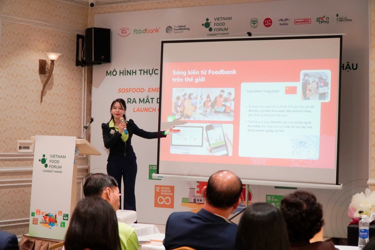 Diễn giả tại Hội nghị trình bày các sáng iến từ Foodbank trên thế giới