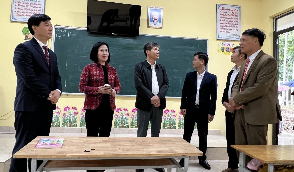 Lãnh đạo Đài TNVN và tỉnh Lào Cai kiểm tra công trình