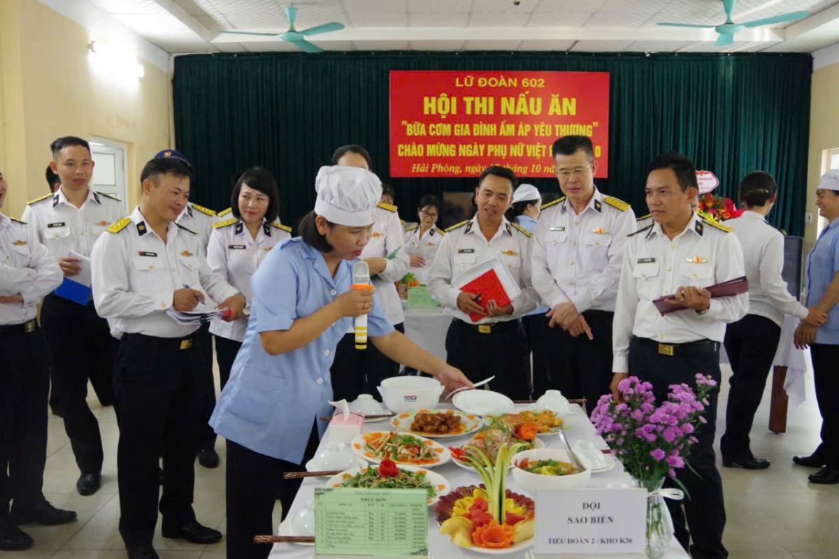 Lữ đoàn Thông tin 602, Bộ Tham mưu Hải quân tổ chức Hội thi nấu ăn Bữa cơm gia đình ấm áp yêu thương chào mừng kỷ niệm 94 năm Ngày thành lập Hội LHPN Việt Nam.