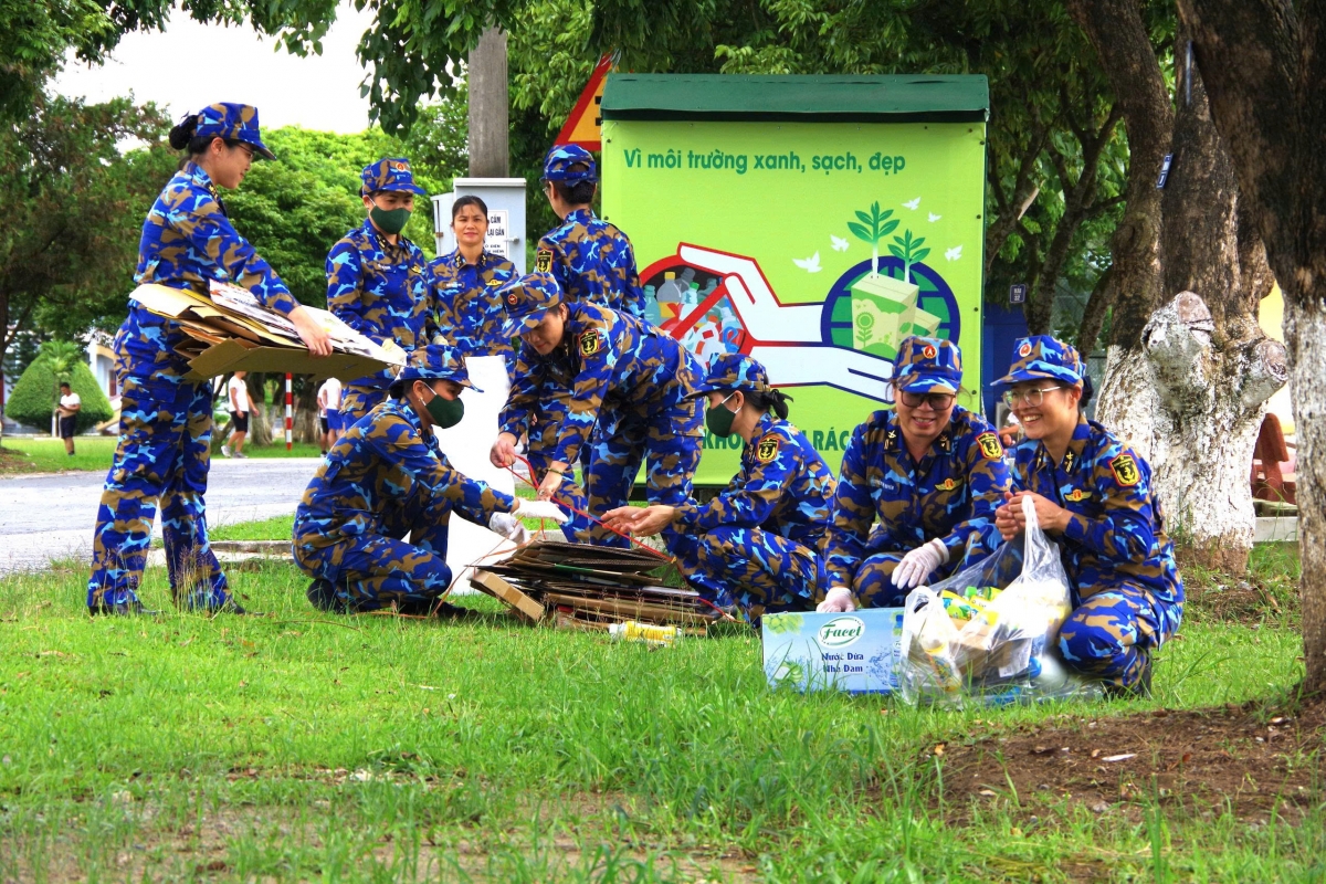 Mô hình thu gom phế liệu của HPN Lữ đoàn 131. Vừa bảo vệ môi trường xanh, sạch, đẹp, vừa tăng nguồn thu cho quỹ Hội