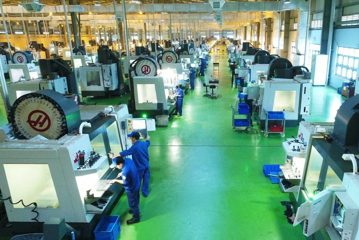 Một dây chuyền sản xuất súng bộ binh thế hệ mới của nhà máy Z111 