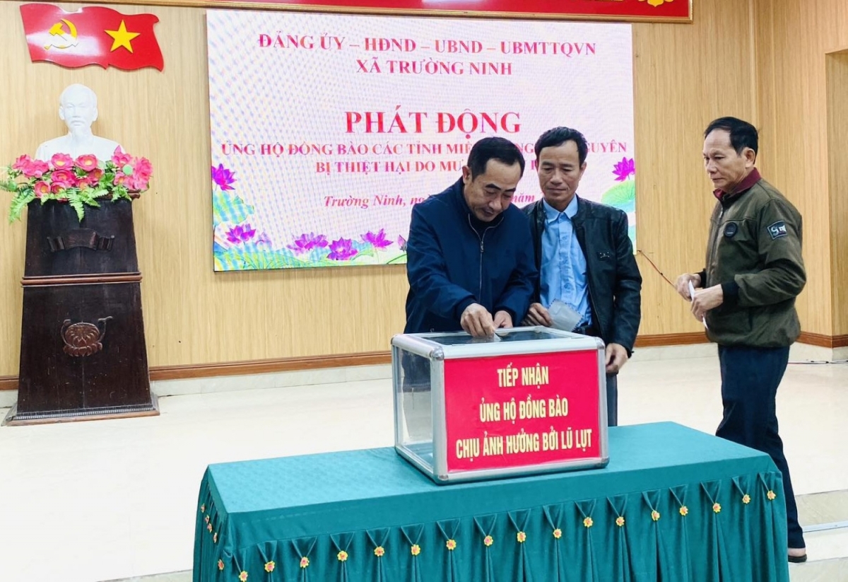 Nhân dân tỉnh Quảng Trị quyên góp ủng hộ đồng bào miền Trung, Tây Nguyên bị thiệt hại