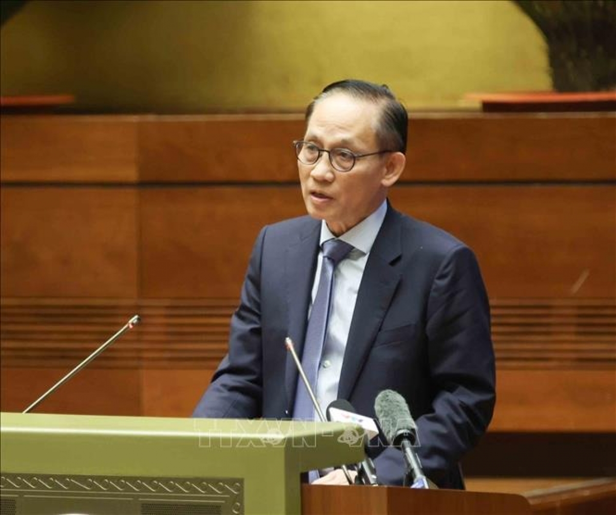 Đồng chí Lê Hoài Trung, Bí thư Trung ương Đảng, Bộ trưởng Bộ Ngoại giao trình bày chuyên đề “Nội dung trọng tâm, cốt lõi của Nghị quyết số 59-NQ/TW, ngày 24/01/2025 của Bộ Chính trị về hội nhập quốc tế trong tình hình mới và Chương trình hành động thực hiện Nghị quyết số 59-NQ/TW” tại Nghị trường Quốc hội. Ảnh: Phương Hoa/TTXVN