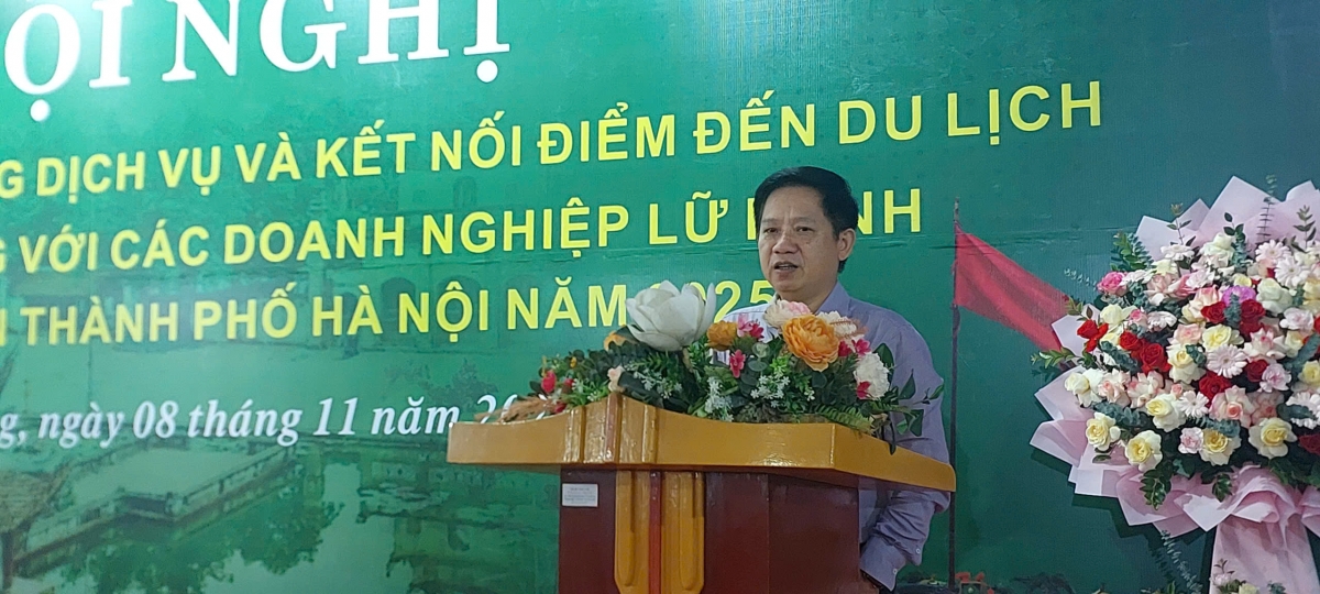 Ông Phùng Quang Thắng – Chủ tịch Liên Chi hội Du lịch xanh Việt Nam trình bày tham luận tại Hội nghị