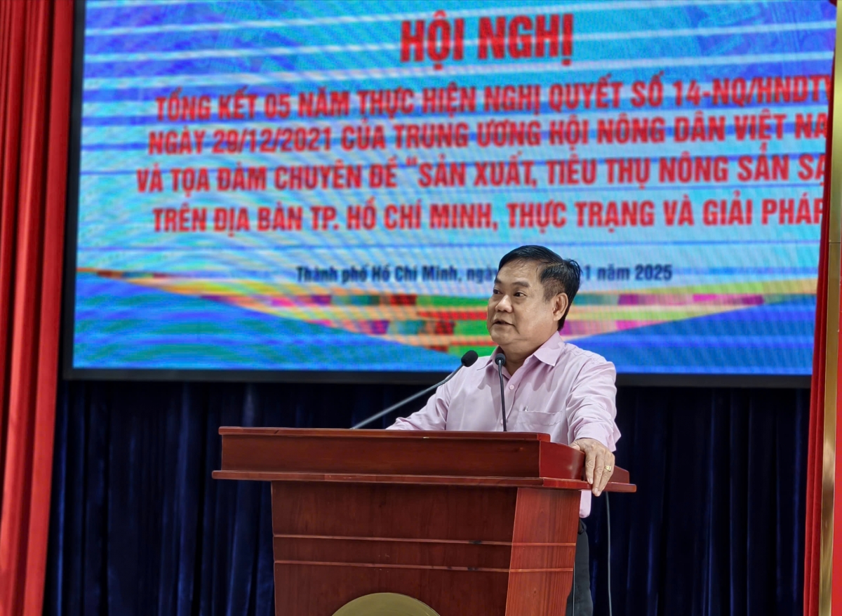 Ông Võ Thành Giàu, Phó Giám đốc Sở Nông nghiệp và Môi trường TP.HCM chia sẻ tại hội nghị. (Ảnh: T.H)