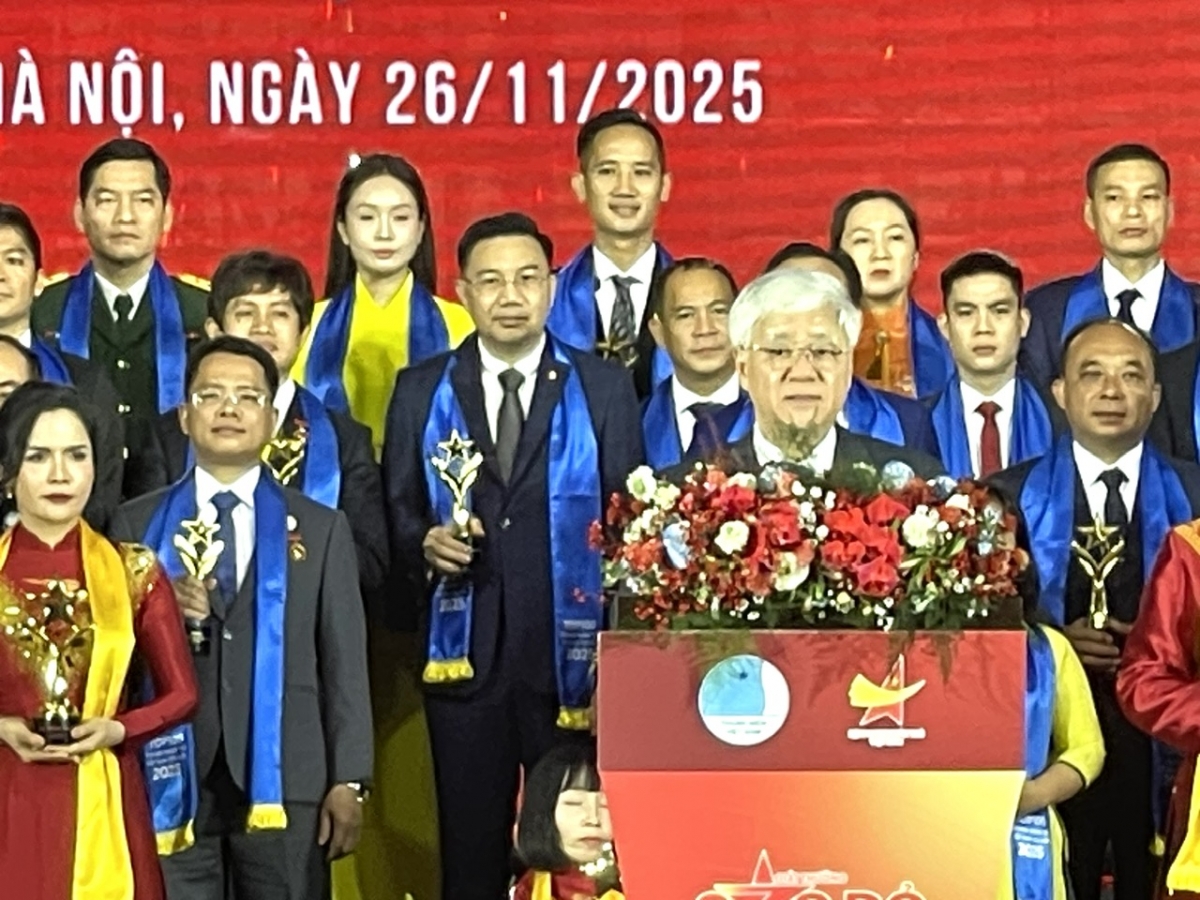 Phó Chủ tịch Thường trực Quốc hội Đỗ Văn Chiến phát biểu