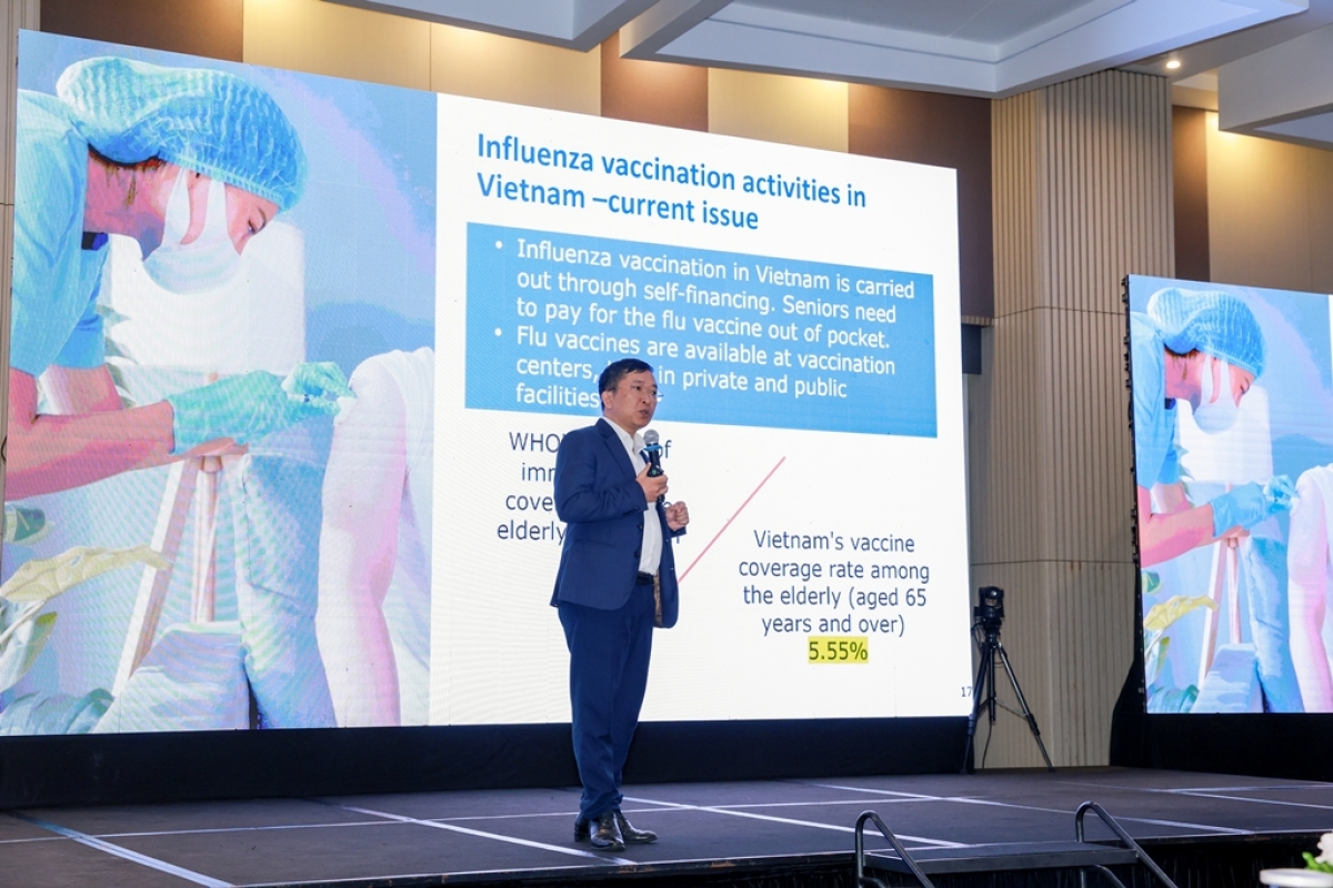 Phó Giáo sư, Tiến sĩ, Bác sĩ Phạm Quang Thái (Trưởng Văn phòng Tiêm chủng Mở rộng khu vực miền Bắc)