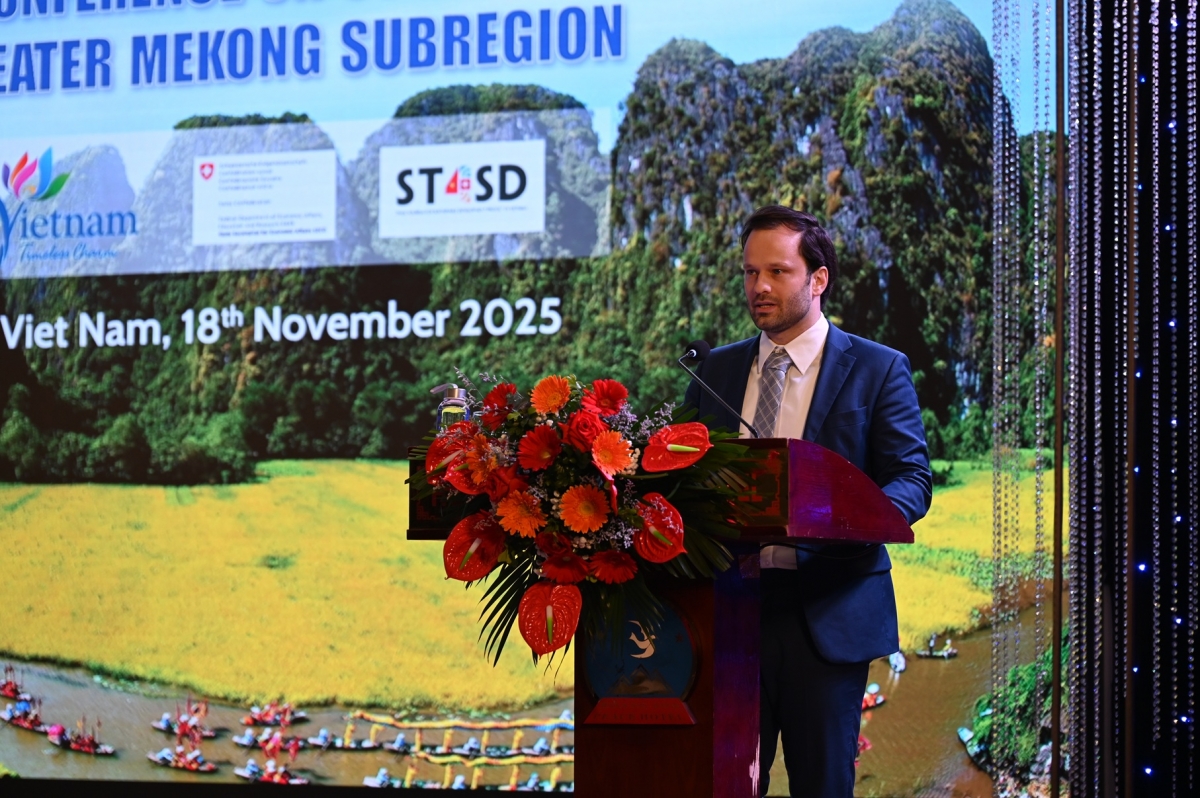 Ông Etienne Jenni, Giám đốc Vụ Xúc tiến Thương mại, Tổng cục Kinh tế Thụy Sỹ,