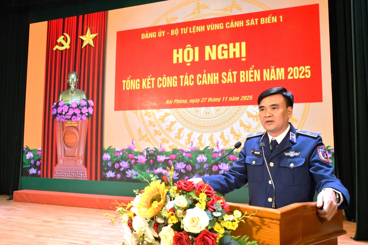 Thiếu tướng Trần Văn Lượng, Phó tư lệnh, TMT Cảnh sát biển Việt Nam phát biểu tại Hội nghị