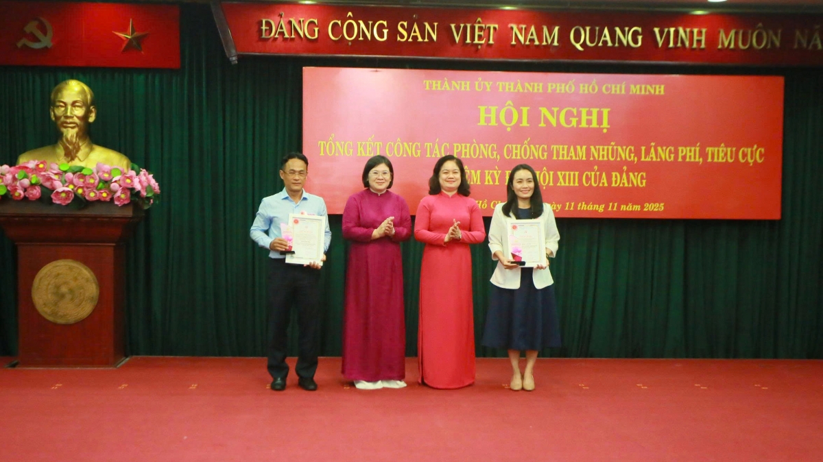 Trao giải báo chí về công tác phòng chống tham nhũng, lãng phí, tiêu cực