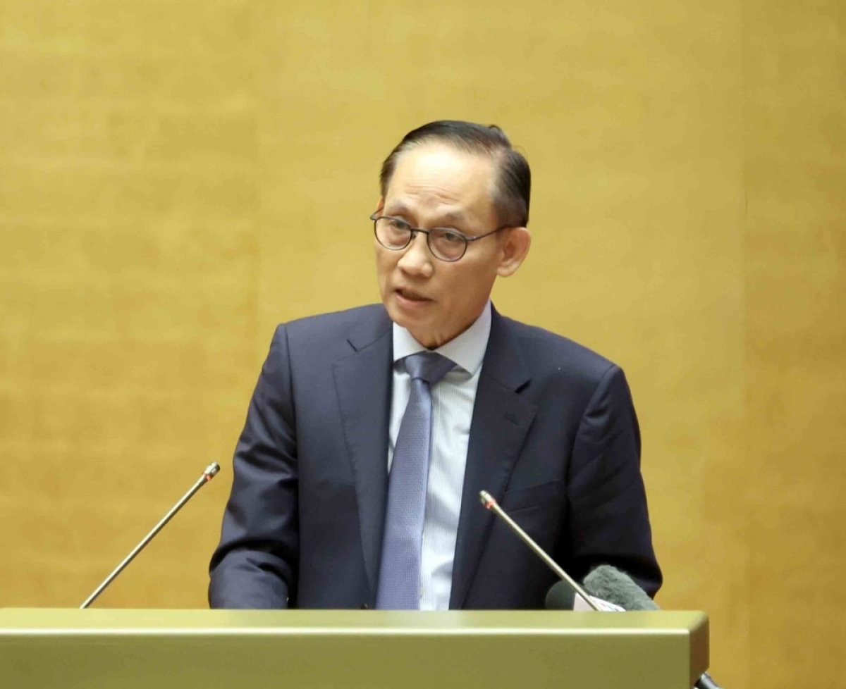 Đồng chí Lê Hoài Trung, Bí thư Trung ương Đảng, Bộ trưởng Bộ Ngoại giao trình bày chuyên đề “Nội dung trọng tâm, cốt lõi của Nghị quyết số 59-NQ/TW, ngày 24/01/2025 của Bộ Chính trị về hội nhập quốc tế trong tình hình mới và Chương trình hành động thực hiện Nghị quyết số 59-NQ/TW”. Ảnh: Phương Hoa – TTXVN