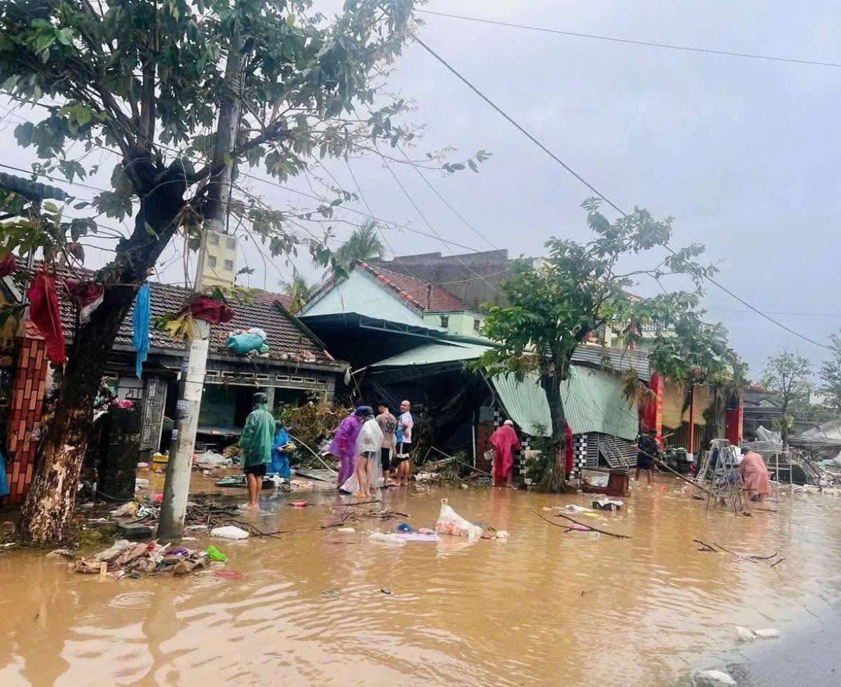 Xã Sơn Hòa tan hoang sau khi nước rút