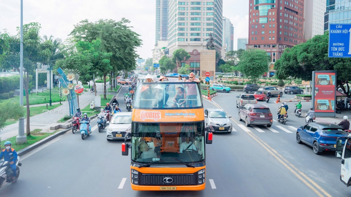 Tuyến Sài Gòn – Tân Định được ví như “vòng tròn di sản vàng”, kết nối 14 địa danh mang tính biểu tượng của thành phố hơn 300 năm tuổi.